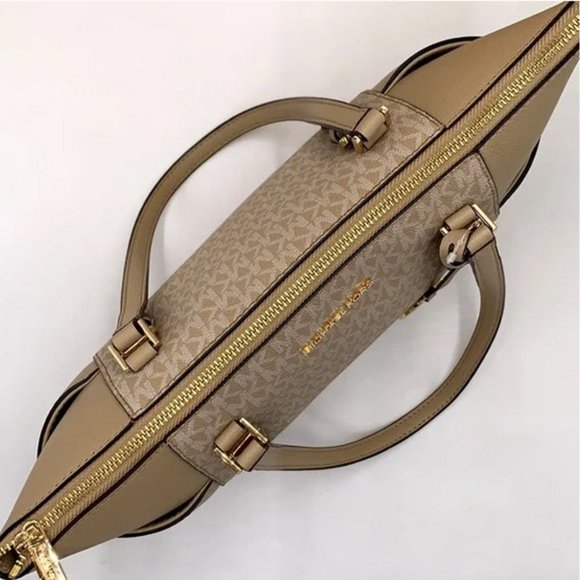 Michael Kors Charlotte Large Top Zip Tote - Picture 11 of 16